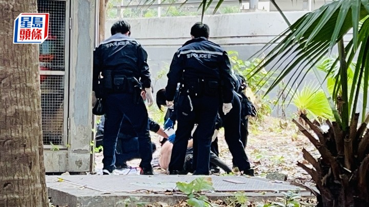 男子在橋底上吊死亡。蔡楚輝攝