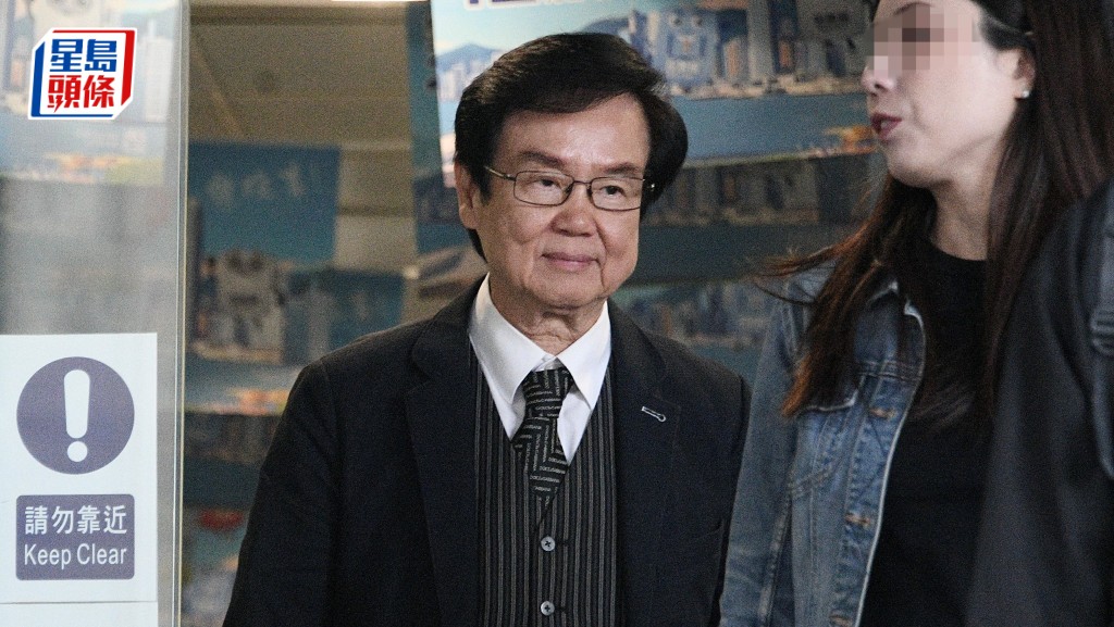 黄百鸣被指于公布收购前转帐200万元给胞妹，指示她买入天马影视股票。陈浩元摄