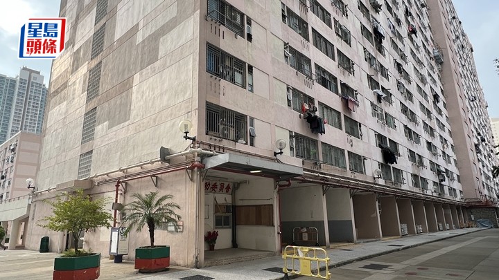 事發的漁灣邨漁順樓。資料圖片