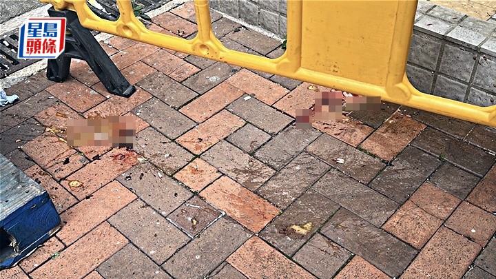 現場遺下血漬。劉漢權攝