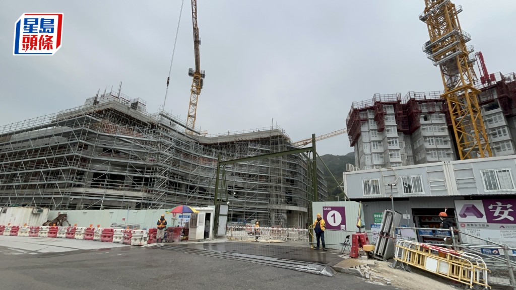 政府計劃立法規定在地盤實施全面禁煙，違反的總承建商或分判商（即大判及二判），最高可罰款達40萬元。示意圖