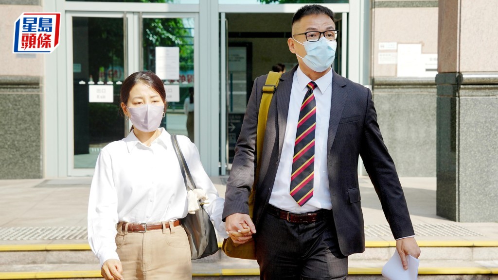 陳建愉（右）被控非禮及普通襲擊共4罪受審。汪旭峰攝