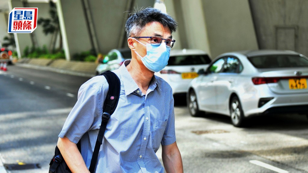 周兆鵬否認,當年為南丫四號年檢時無發現圖則所載兩艙間需設水密門屬失誤。盧江球攝