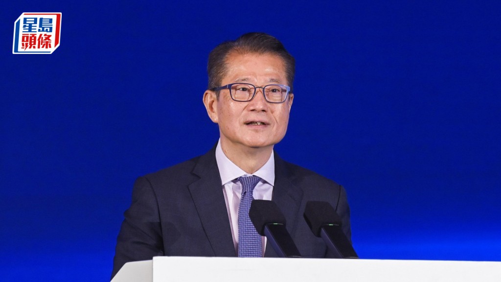 陈茂波表示，在中央相关部委的坚实支持下，各方期待已久的离岸人民币国债期货，明天将在香港上市。资料图片