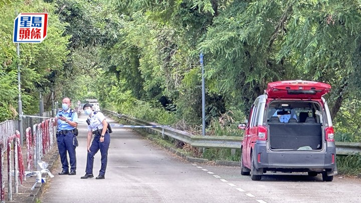 的士司機車上燒炭死亡。梁國峰攝