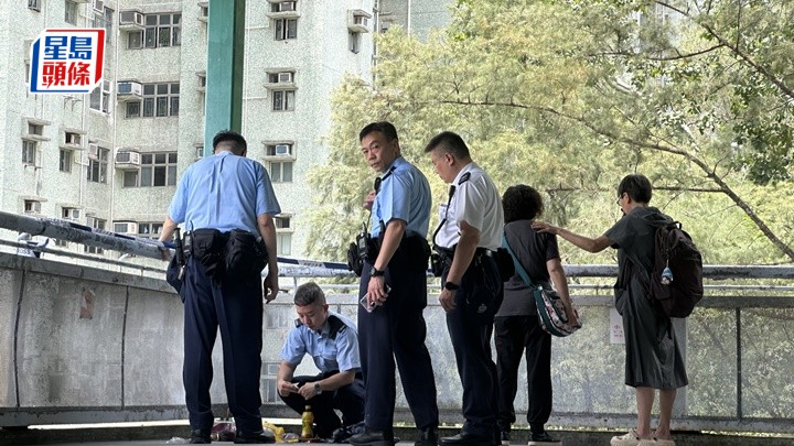 警方在場發現事主物件。