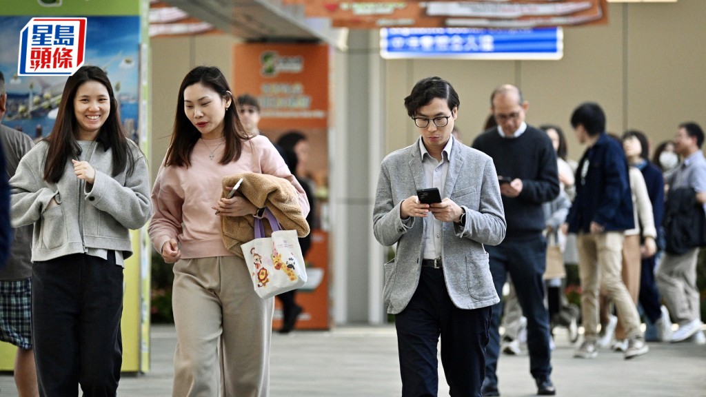 新一份《財政預算案》快出爐，政府財政大幅改善下，公務員今年能否獲加薪，成為其中一個關注點。資料圖片