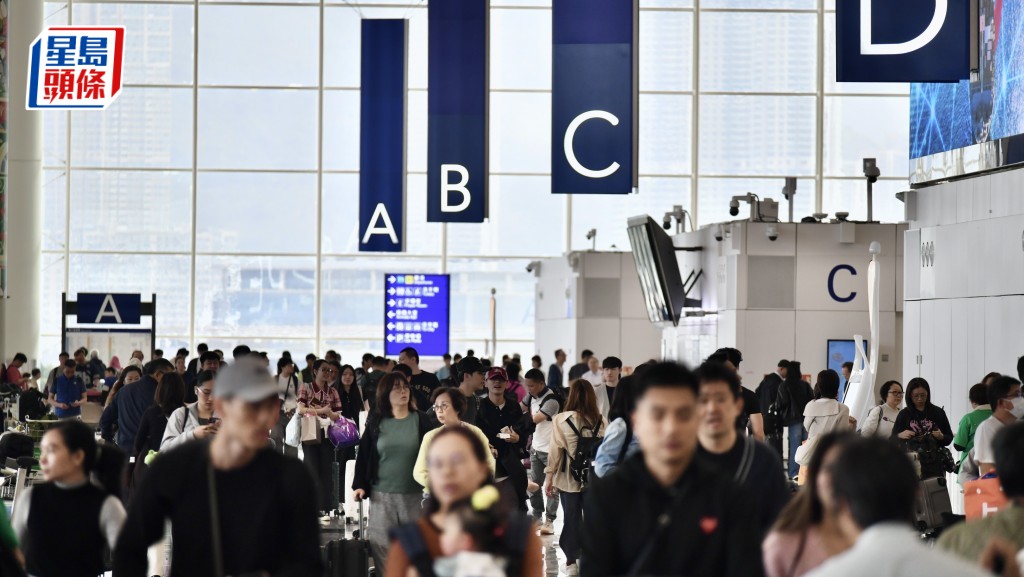 農曆新年 ‧ 持續更新｜截至早上10時出入境人次逾22萬 機場最繁忙錄逾4.7萬人次
