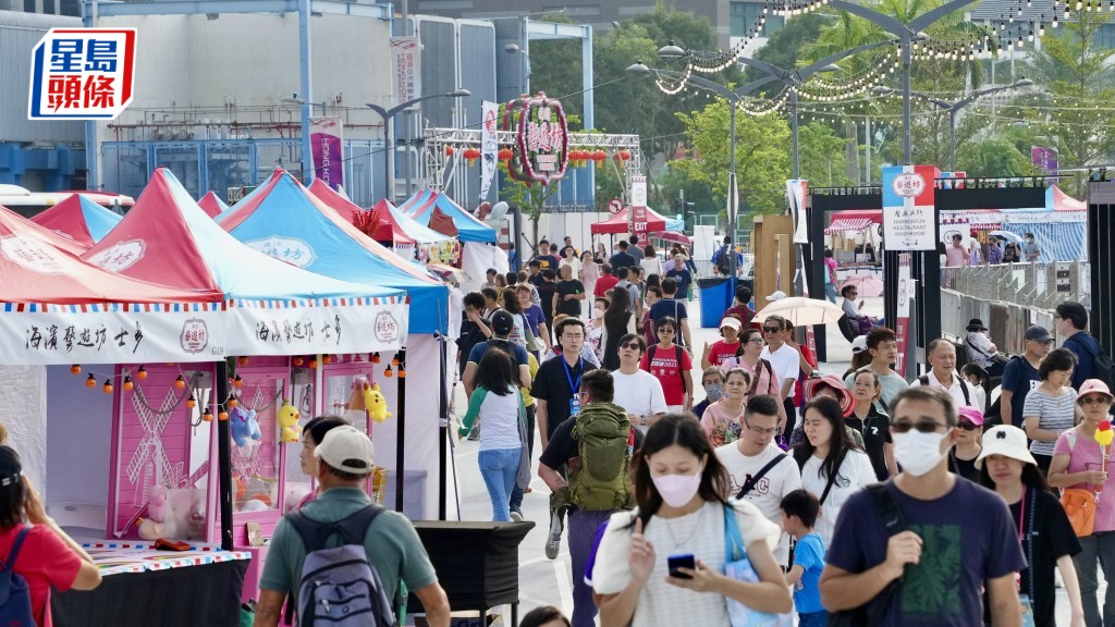 第二階段的「海濱藝遊坊」市集今日（15日）踏入最後一日。蘇正謙攝