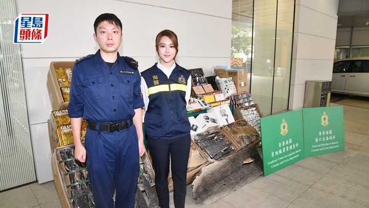 港口及海域科海域行動組督察陳景鋒(左)及有組織罪案調查科特別調查第一組調查主任胡雪兒 。徐裕民攝