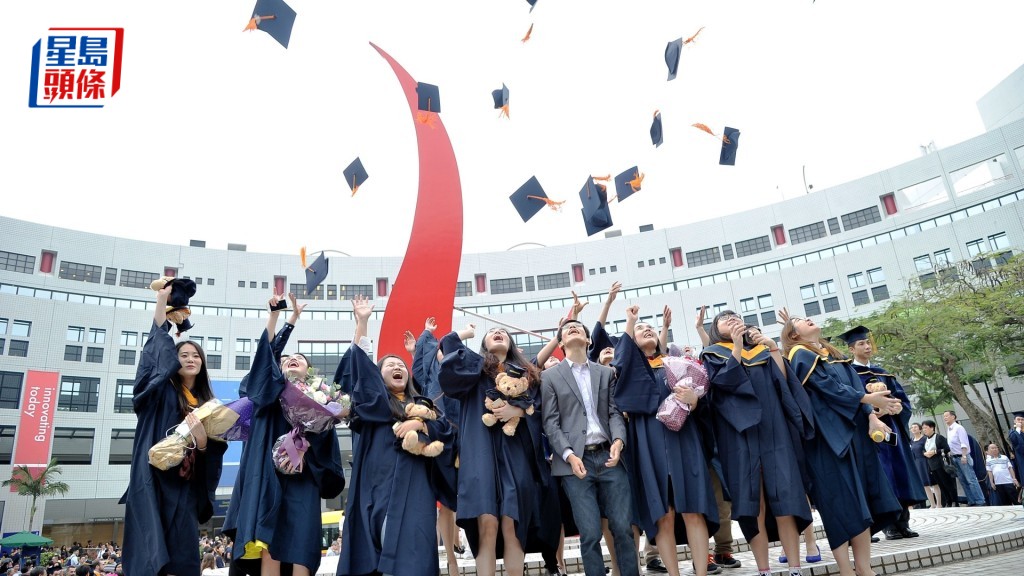 根據大學聯校就業資料庫的統計，適合大學畢業生的全職職位由2022年有約8萬個空缺，急跌至去年約3.1萬個。資料圖片