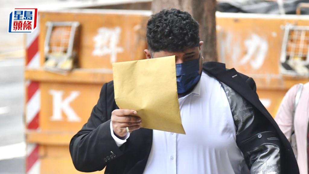 28歲南亞裔被告Basmer Hatim Hassan Awadh，報稱無業，承認一項串謀詐騙罪。盧江球攝