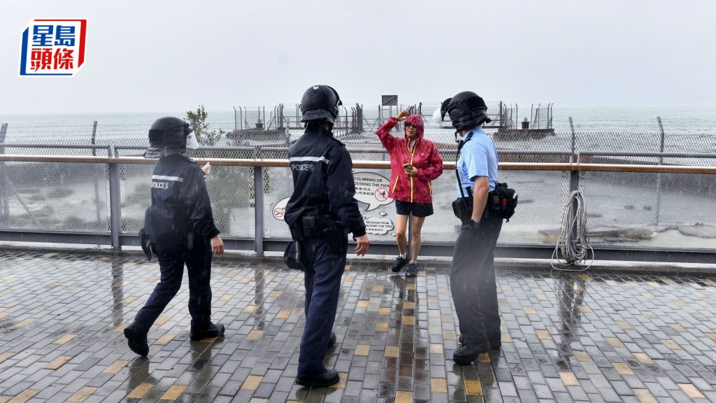 惡劣天氣｜過去兩年共處理81宗「追風逐浪」個案出動逾1300人 鄧炳強批罔顧安全極度自私