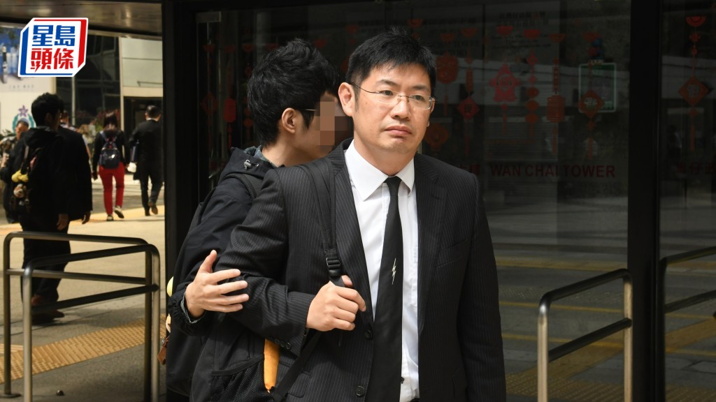 法官指被告歐陽兆㷨(右)極之可疑及不可信,倘控告行為失當罪已可入罪。資料圖片