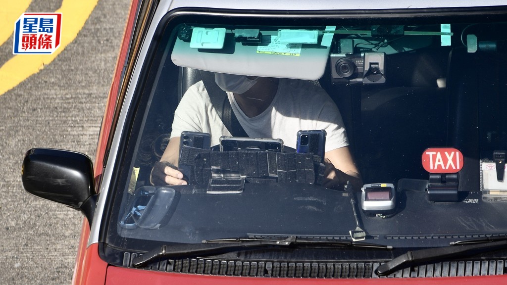 運輸及物流局建議修例，將商用車司機提交體格檢驗證明書的年齡門檻由70歲降低至65歲。資料圖片