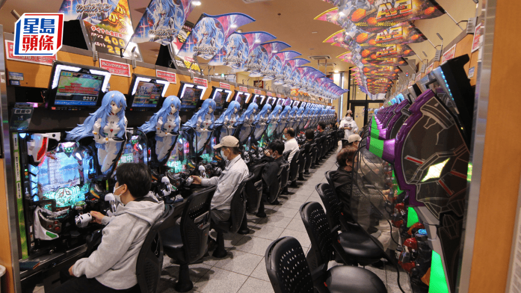 日本彈珠機遊戲館營運商DYNAM全年少賺35% 擬將虧損遊戲館轉型「夾公仔」超市