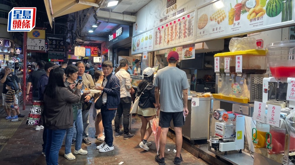 旺角入夜後人流增加。蕭博禧攝