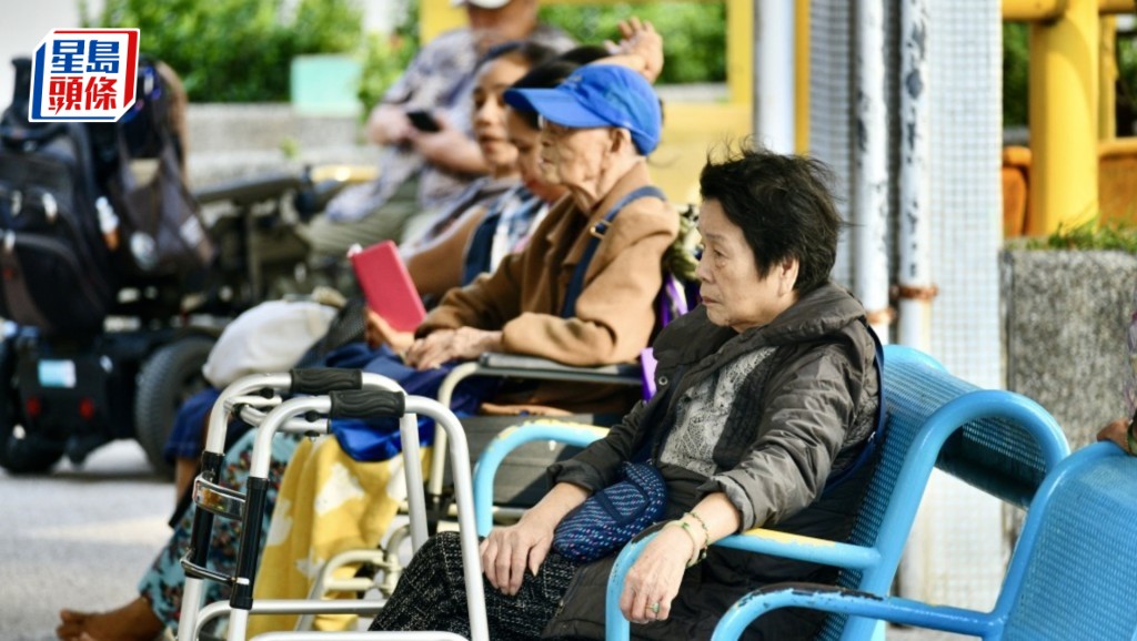 近年不少長者選擇到大灣區養老。資料圖片