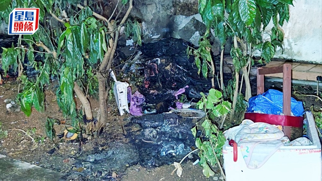 現場兩個花槽有3處位置遭被告范志光利用紙皮和雜物縱火。資料圖片