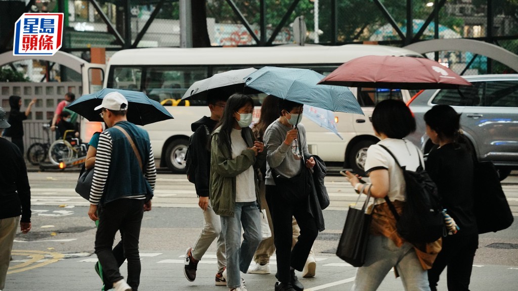 元宵節天氣︱天文台料今晚冷鋒殺到顯著轉涼 明日有驟雨及雷暴 調低周三氣溫預測