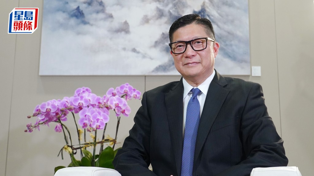 本港明年將代表國家舉辦國際刑警組織周年大會 鄧炳強 : 冀全球實地觀察香港社會現況。葉偉豪攝