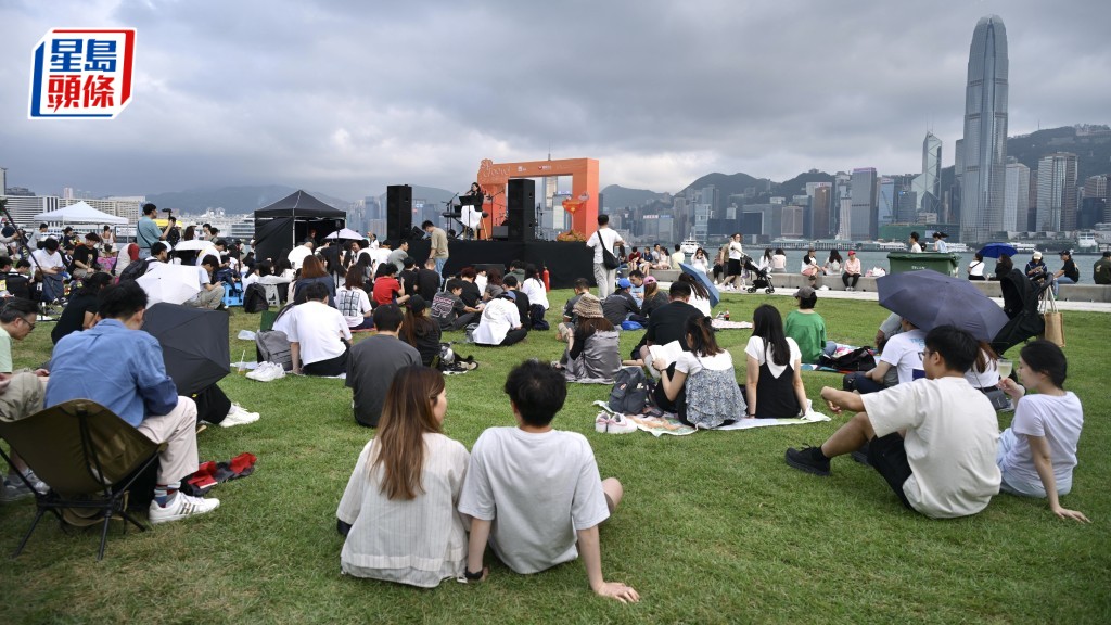 五一黃金周︱「微醺樂動」西九登場 逾20酒品牌參與 市民勁捧場：明年繼續支持