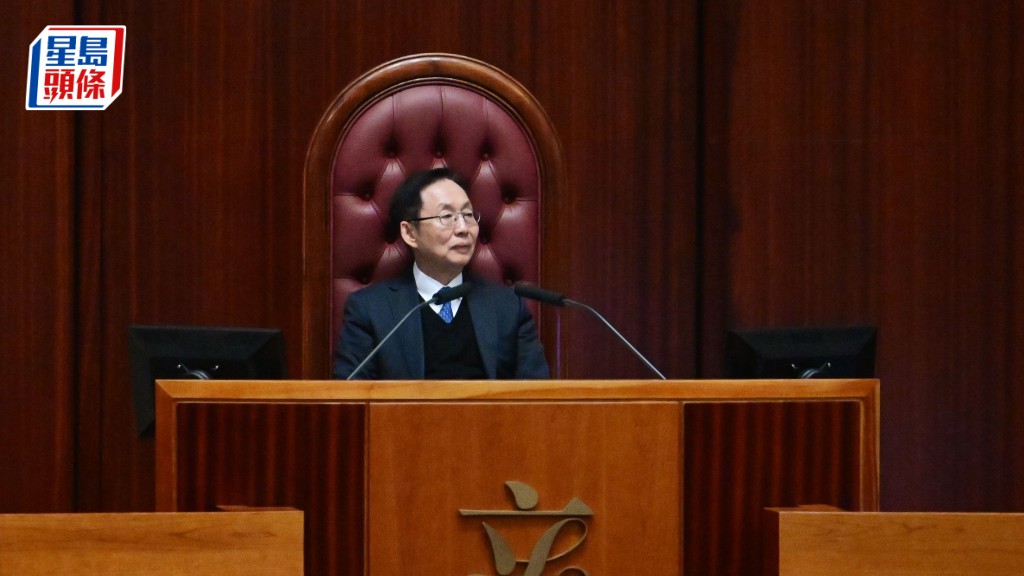 陳健波指內務委員會前與政務司司長陳國基會面。