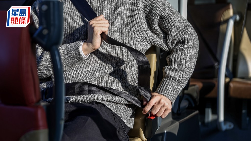 1.25起乘商用車須戴安全帶 九巴城巴共逾5000輛巴士配備安全帶