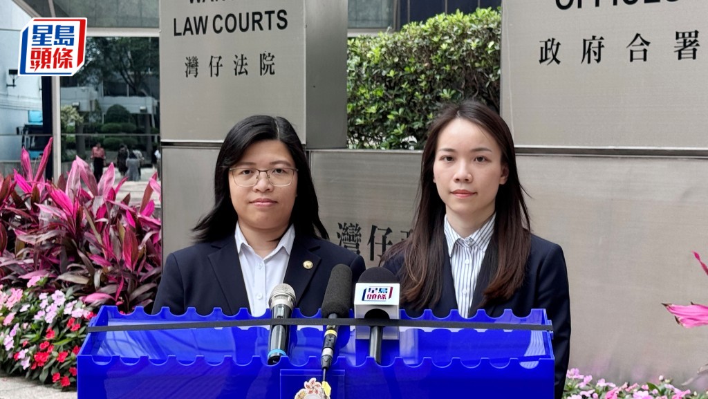 警方東九龍總區科技及財富罪案組高級督察袁芊彤（右）及財富情報及調查科高級督察申文燕（左）。資料圖片