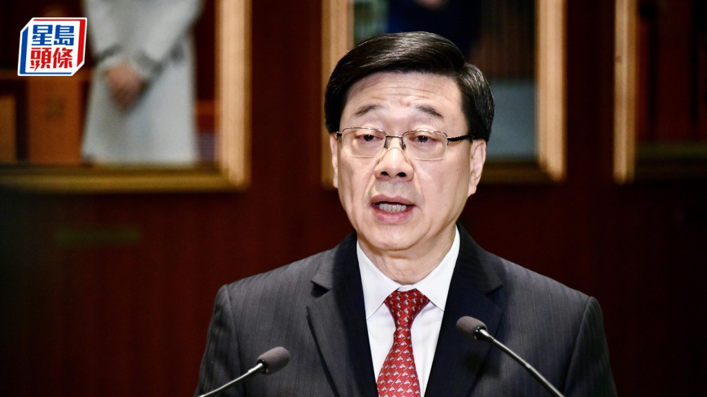 李家超明日（8月2日）早上將率領一眾司局長走進社區，於屯門舉行首場地區諮詢會。資料圖片