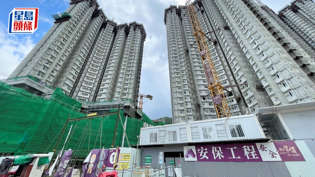東涌第42區正在興建中的公營房屋發展項目第3座、第4座及第5座，被發現疑有部分結構構件的混凝土質量不及格。資料圖片