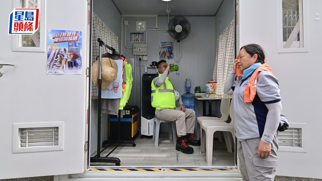 理大研究發現3款清涼用品有效消暑 職安局倡僱主保障工友健康達致雙贏。陳極彰攝