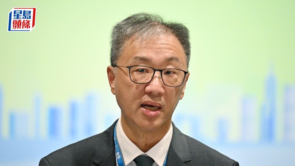 大埔宏福苑火灾独立委员会主席陆启康会见传媒。资料图片