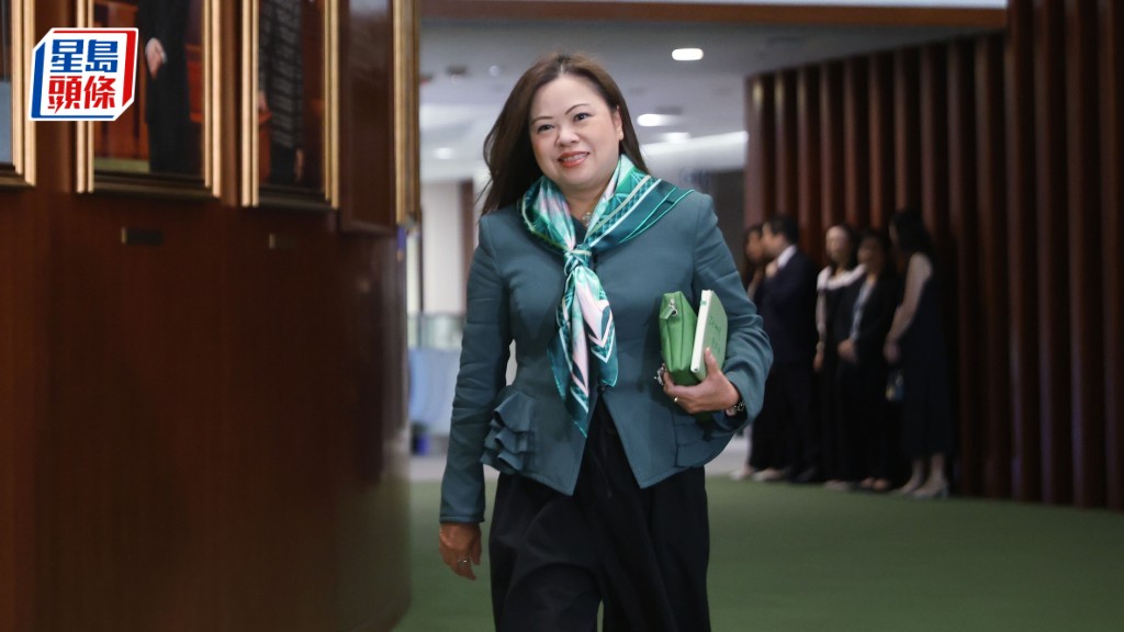 宏福苑五級火︱羅淑佩分享詩歌傳遞「喜樂」 冀社會心中存盼望與平安