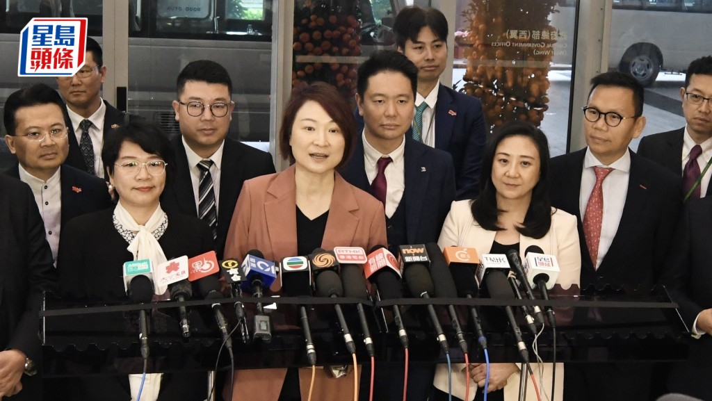 立法會議員今早與夏寶龍會面。何君健攝