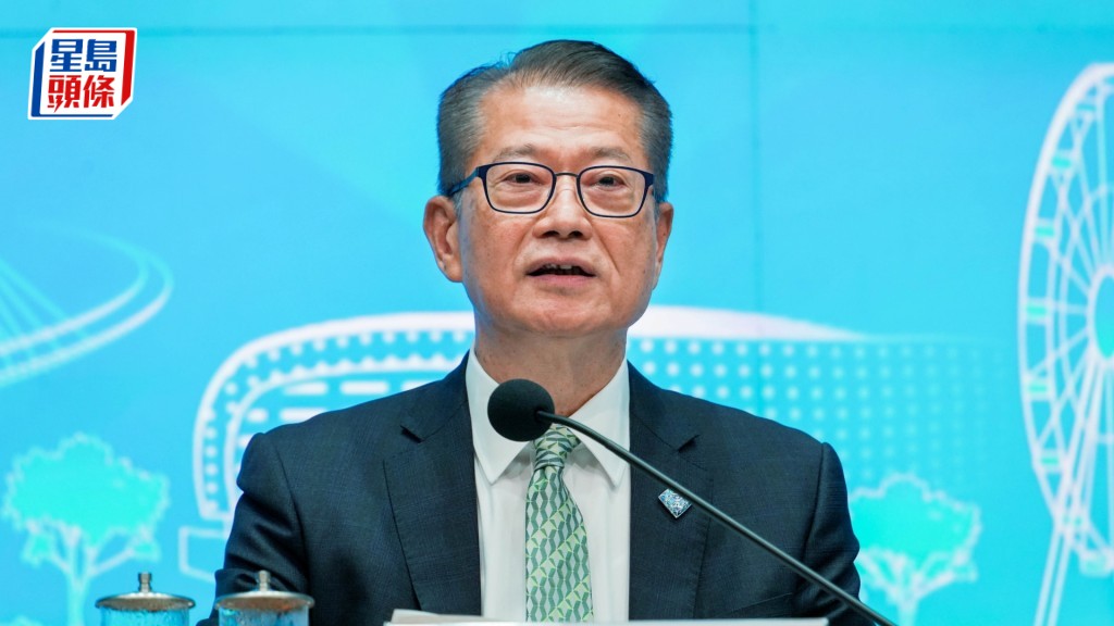 陈茂波表示，人工智能发展将为香港带来新工种、新赛道，但亦带来治理挑战。资料图片
