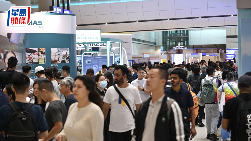 香港機場管理局與勞工處合辦的「香港國際機場博覽及招聘會2026」於機場二號客運大樓舉行。
