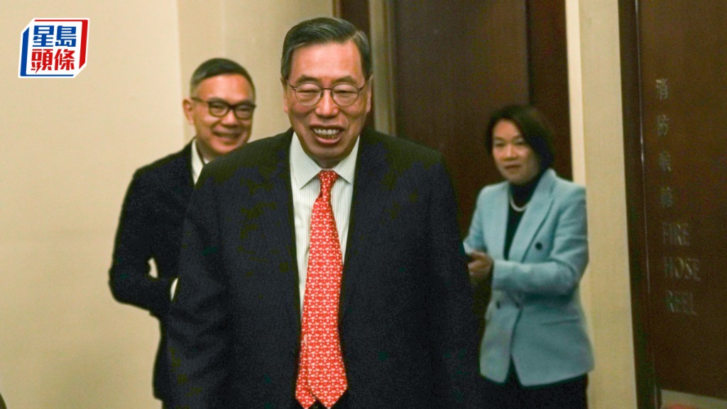 立法會最後會期 全體議員同吃早餐 主席與議員互贈心意卡道別