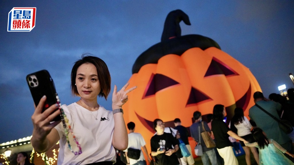 灣仔海濱「濱紛魔法嘉年華」周末及萬聖節晚舉行。蘇正謙攝