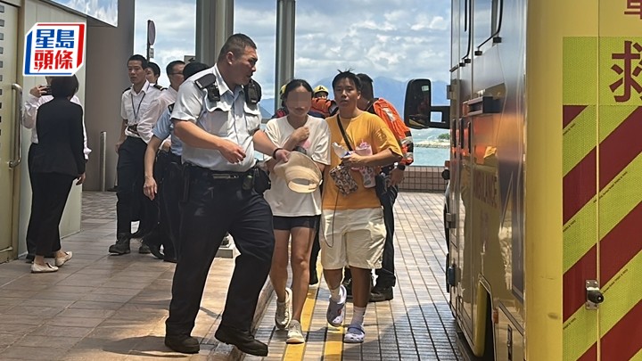 企圖自殺女子由救護車送院檢查。