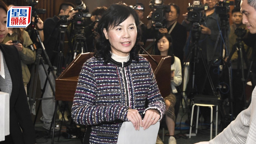 巴士安全帶︱陳美寶承認法律條文有不足 會刪除相關條文 完善後再提交立法會