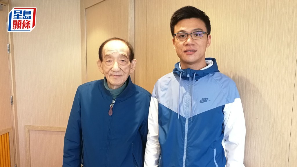 鄧成波與兒子鄧耀昇。資料圖片