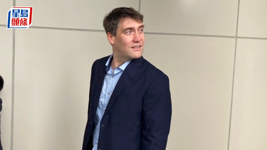 被告Brouillet Remi Pierre獲准撤銷不准離港限制。陳子豪攝