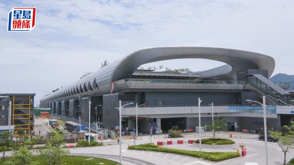 塌閘意外發生於啟德郵輪碼頭。資料圖片