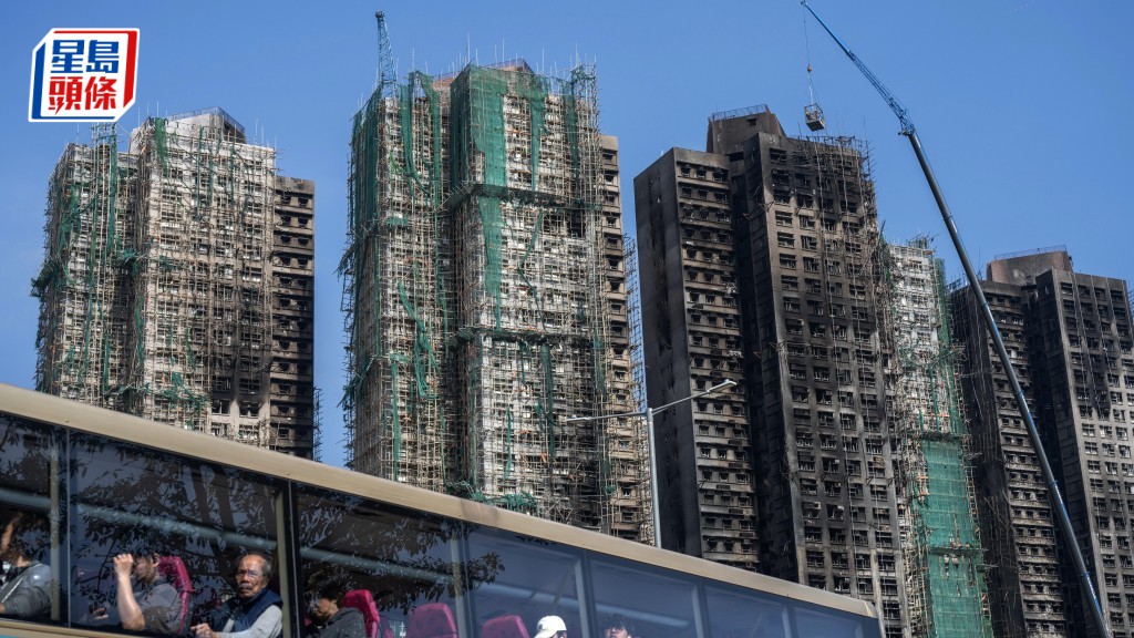 周一鳴表示，跨部門調查小組正就宏福苑大火進行科學鑑證。資料圖片