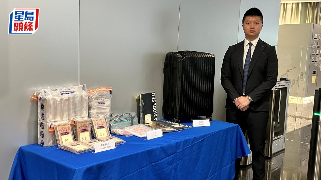 警方搗破火炭毒品儲存倉,檢市值逾800萬元海洛英。蔡楚輝攝