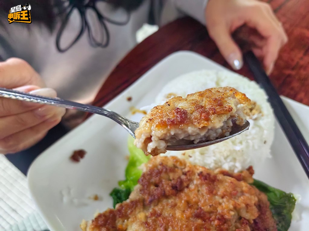 肉餅的口感非常脆,還帶有土魷的香氣。 肉餅的口感非常脆,還帶有土魷的香氣。