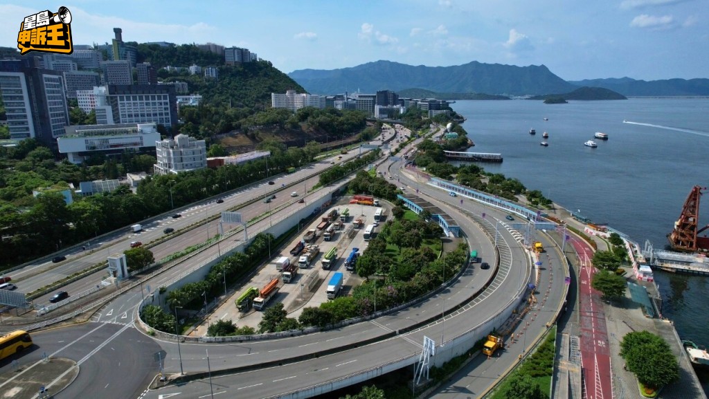 《星島申訴王》向多位職業司機進行街訪,發現部分人在公路駕駛的安全意識比較薄弱。 《星島申訴王》向多位職業司機進行街訪,發現部分人在公路駕駛的安全意識比較薄弱。