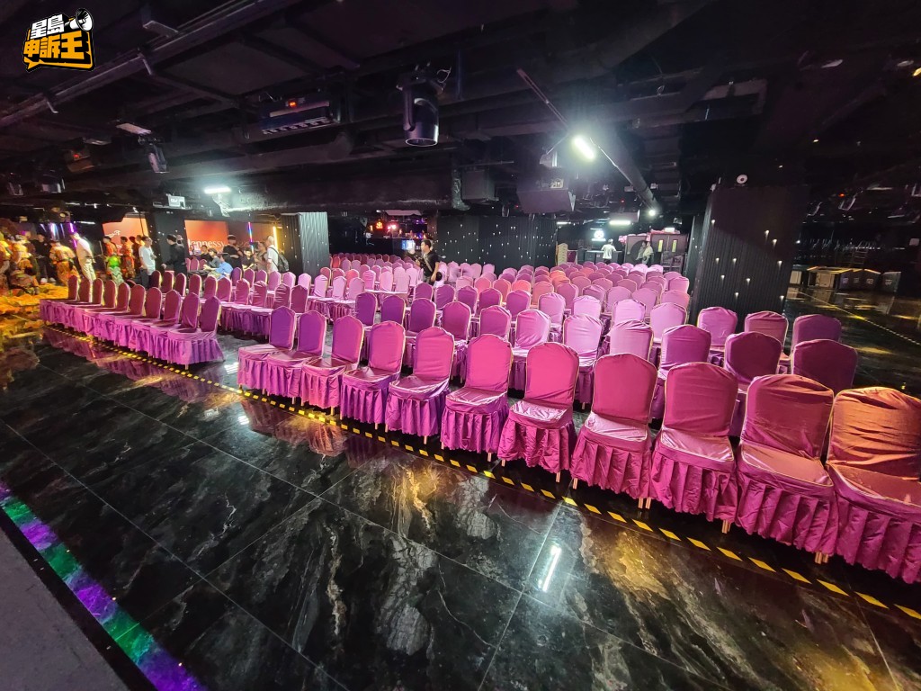 新「大富豪」開幕會大排筵席，舉行私人晚宴和盛大派對。