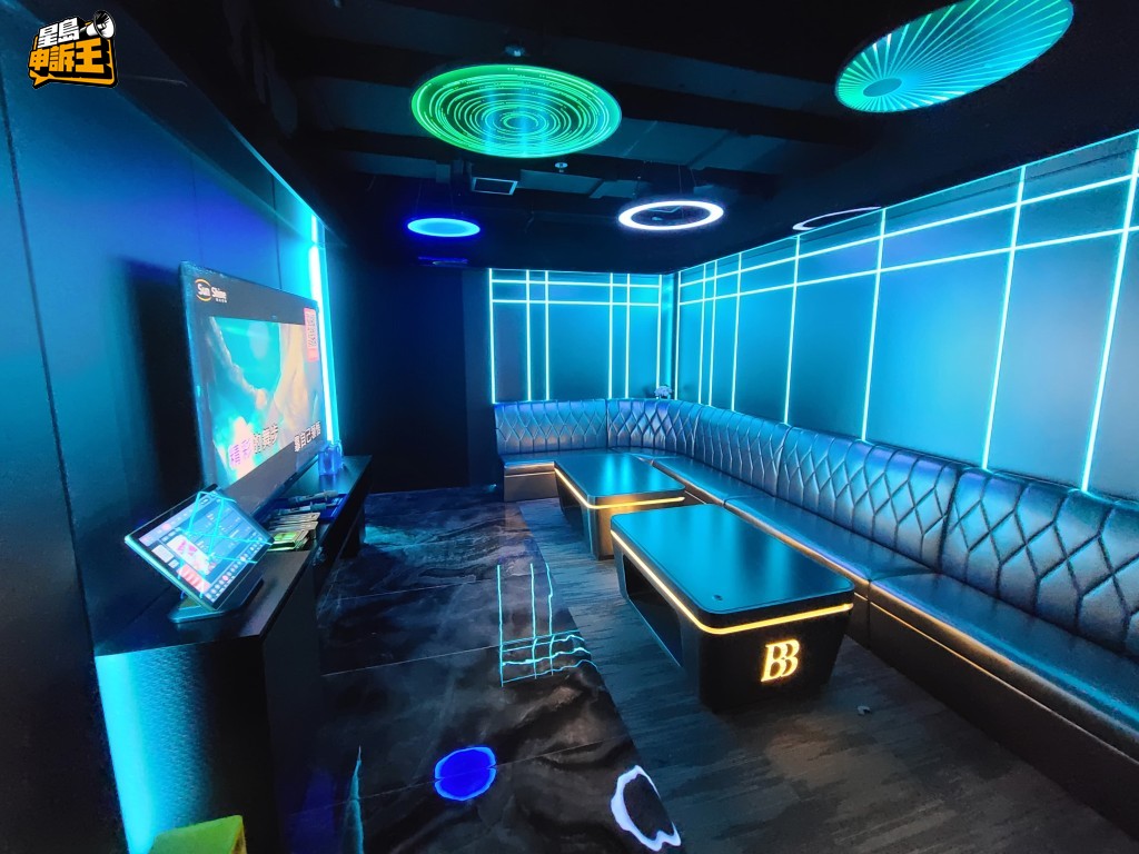 「水區」房間以藍色作主調。